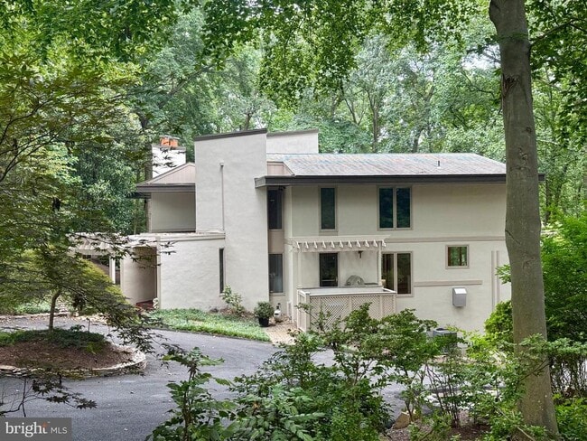Building Photo - 1325 Darnall Dr Rental