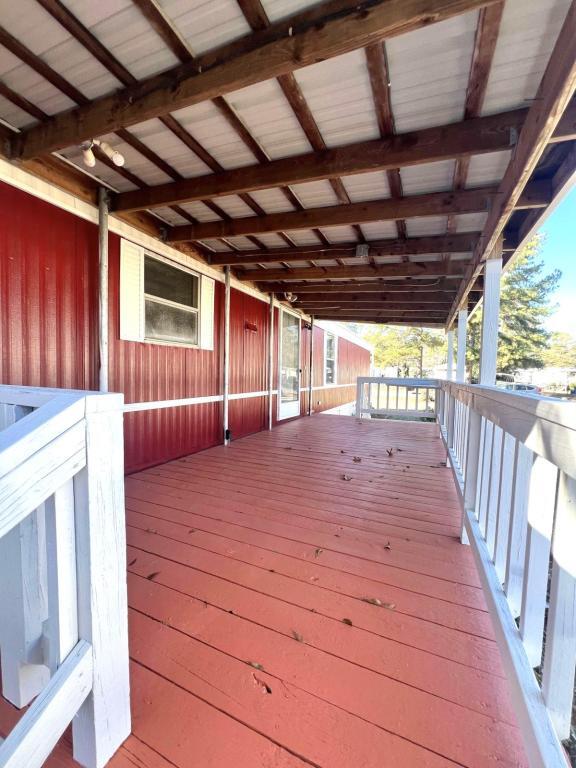 221 Perch Dr