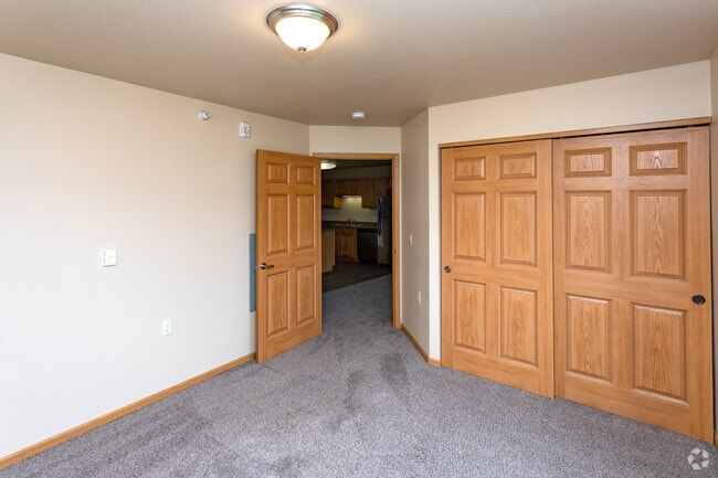 1BR, 1BA - 820SF