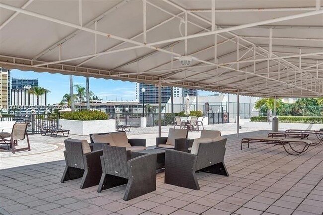 Photo - 1865 S Ocean Dr Unidad 12N