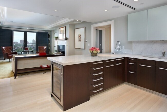 Photo - 776 Boylston St Unidad E11B
