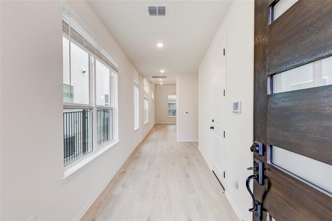 Photo - 2008 Kit Cir