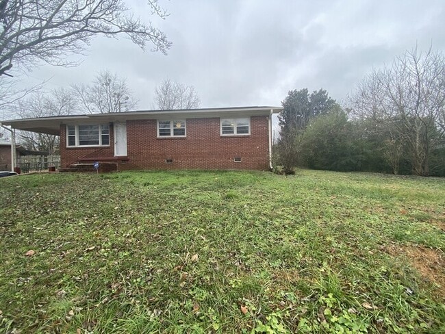Building Photo - Welcome Home!