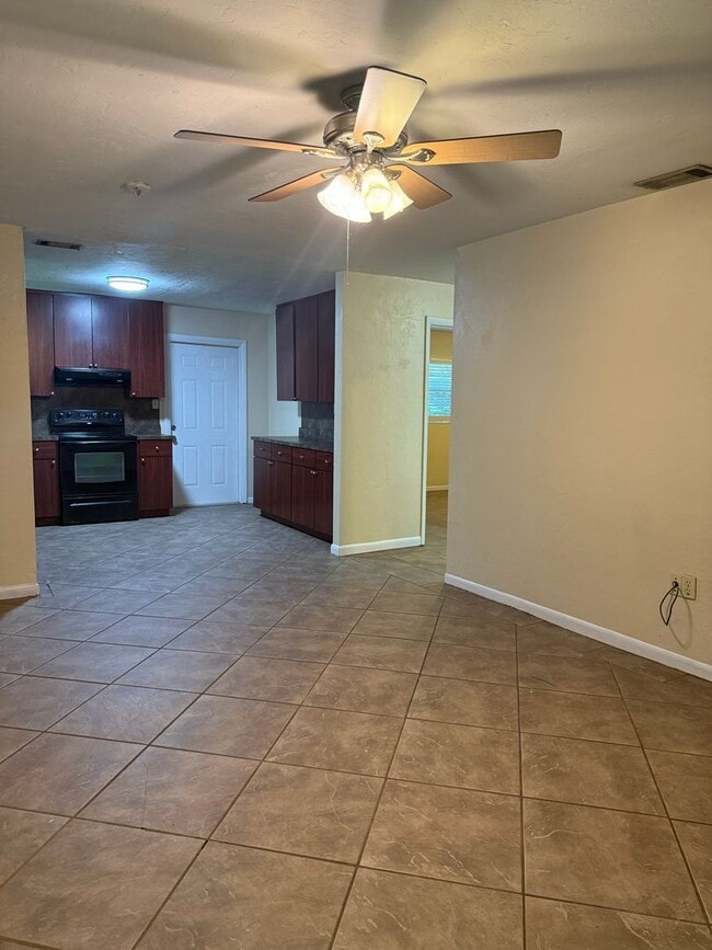 Photo - OSTEJ2644 Unit A