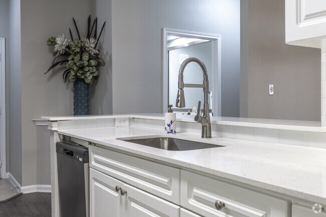 2BR, 2BA - 1,170SF - Kitchen - The Point At Deerfield Apartments