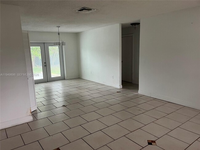 Photo - 14841 SW 71st St