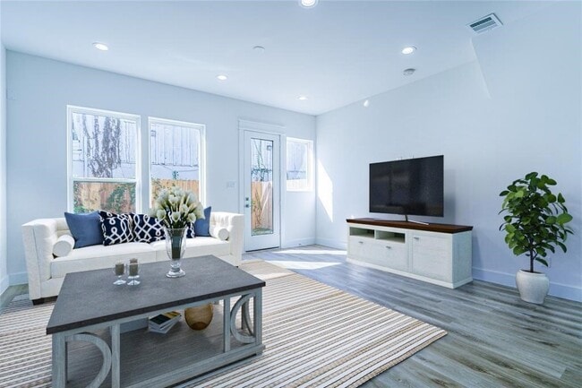 Photo - 5402 Margarita St