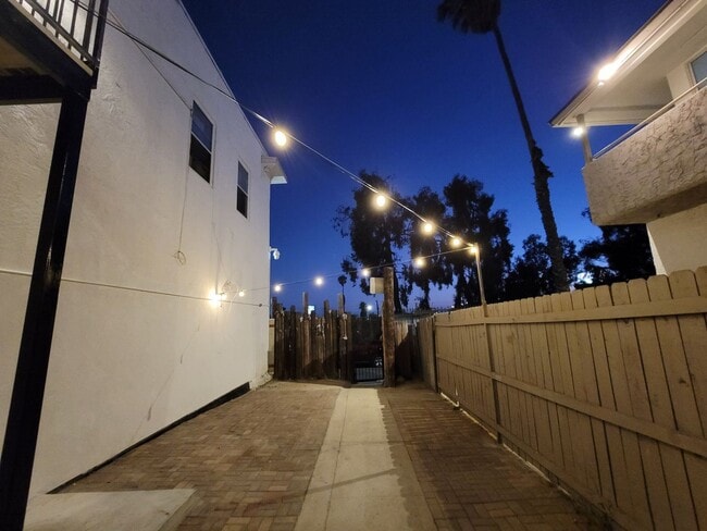 Photo - Large 4bd/2bth Unit in Logan Heights with ... Unit 02