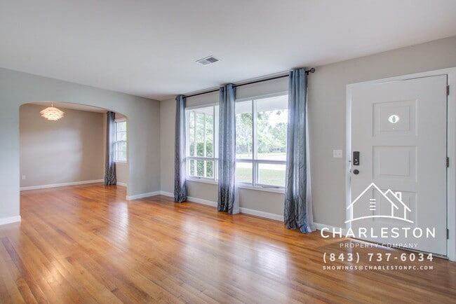 Photo - 1502 Woodcrest Ave