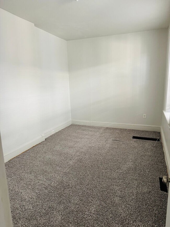 Photo - 328 W King St Unit 2