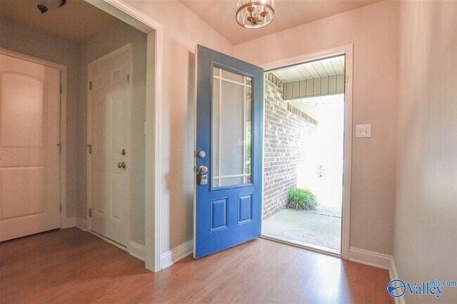 211 New Bristol Ln