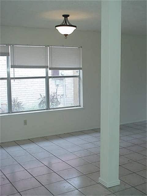 Photo - 18539 Lippizaner Dr