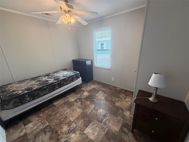 Photo - 110 N Michigan St