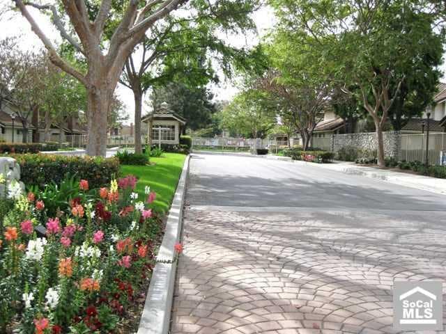 Photo - 16807 Camden Ln