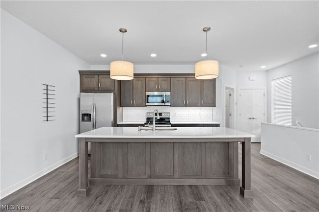 Photo - 2059 W 34th Pl