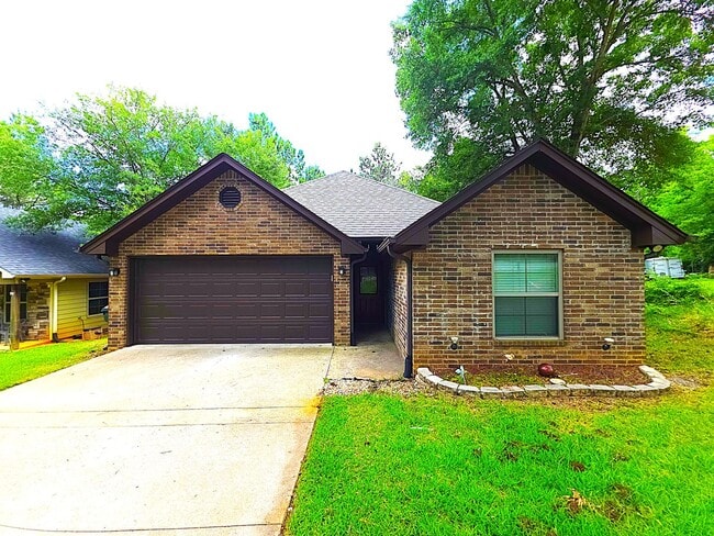 Building Photo - Ready to Move Into Your Dream Rental Home?