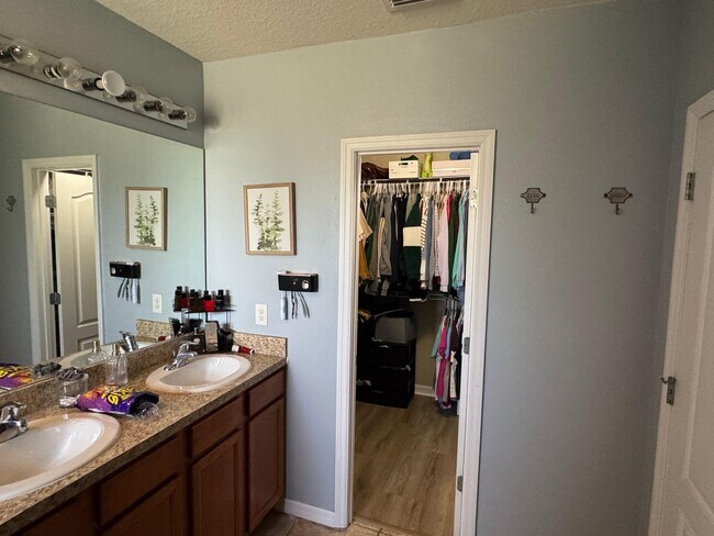 Photo - Gated Plant City Gem – Fully Upgraded Home- Resort Style Amenities