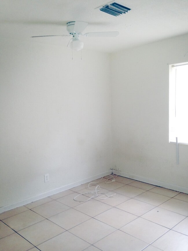 Photo - 3 Bedroom 1 Bathroom Single Family House