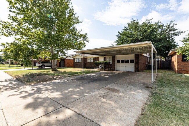 Photo - Updated 4 bedroom close to LCU and Tech