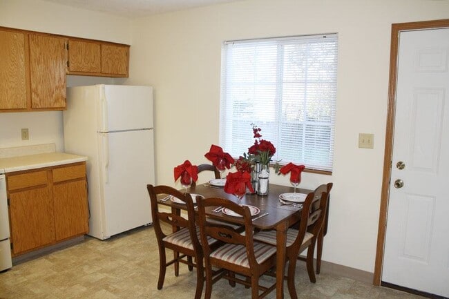 Photo - Meadow Lake of Clear Lake Apartments