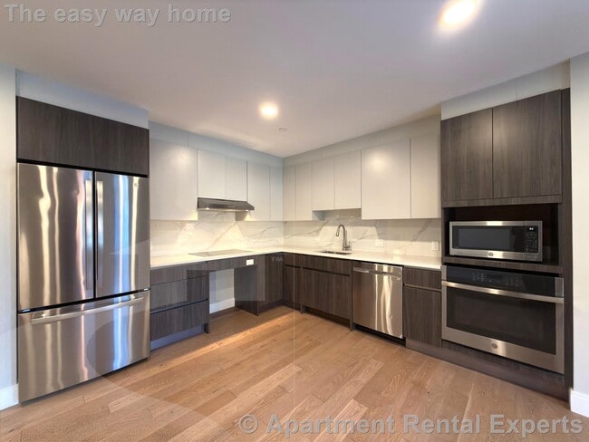 Building Photo - 9 Central St Unit #106