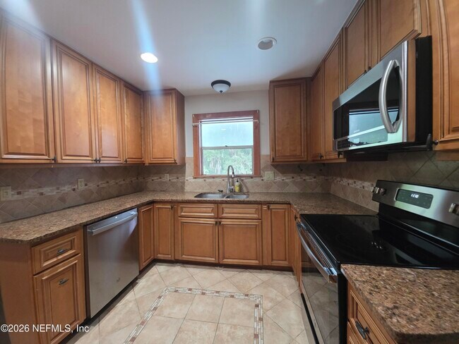 Photo - 627 Grove Park Blvd