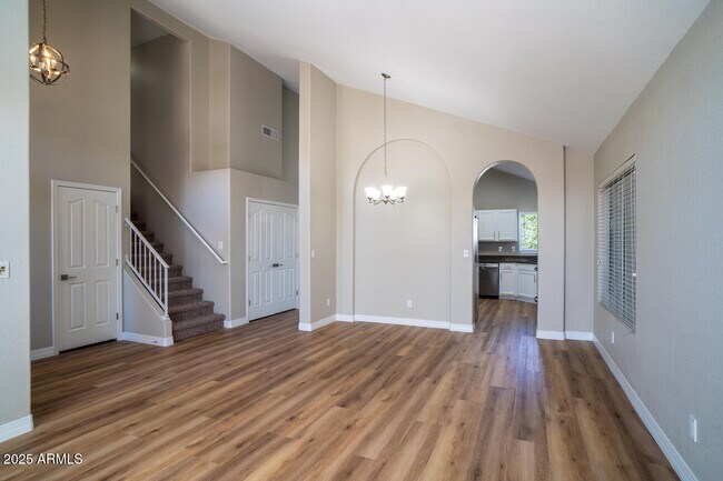 Photo - 2550 E Taro Ln