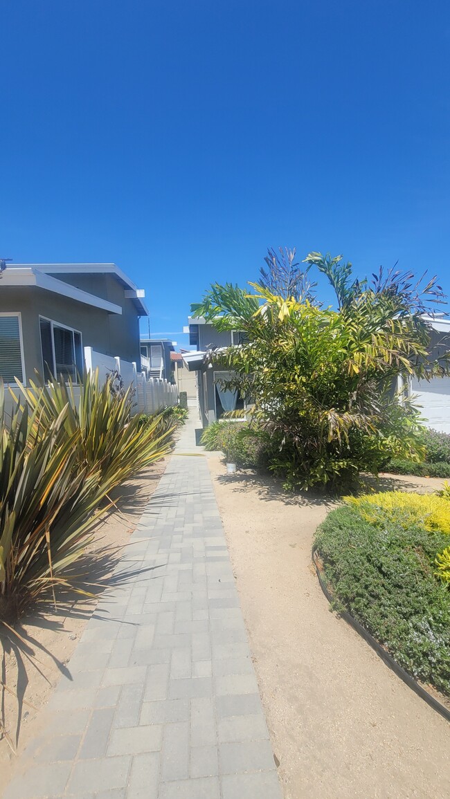 Photo - 702 N Paulina Ave Apartamentos Unidad A