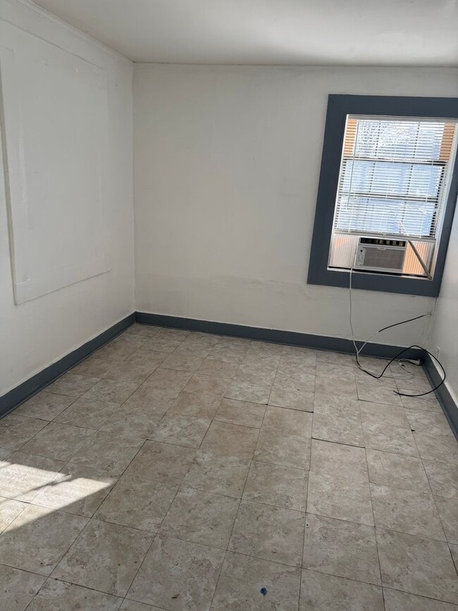 Photo - 1907 S H St Unit 1907 B