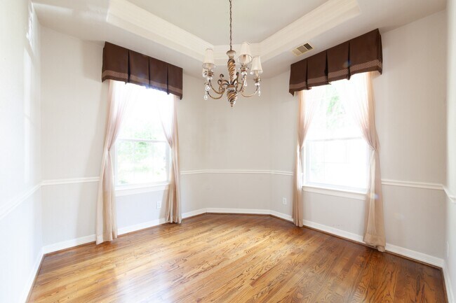 Photo - 3206 Holly Thicket Dr