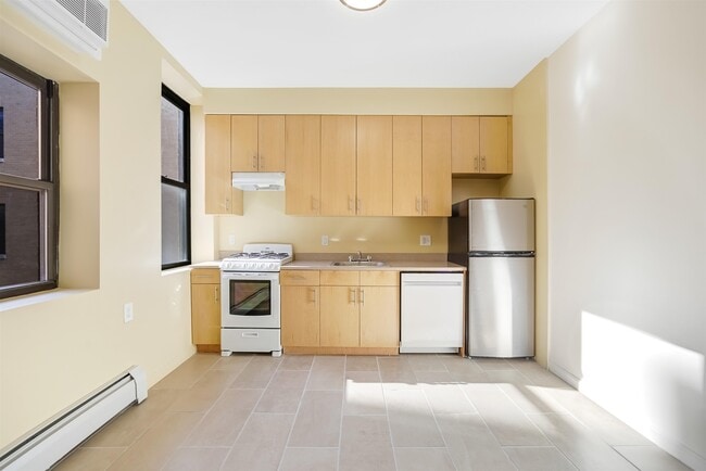 Photo - 520 Belleville Ave Unit S406