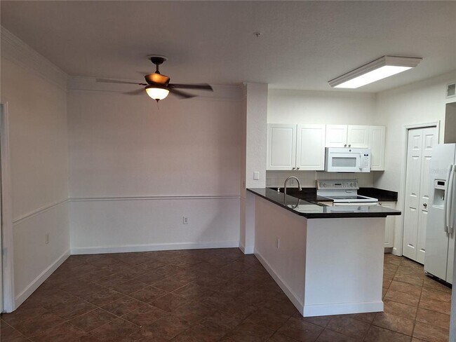 Photo - 5140 Northridge Rd Unit 102