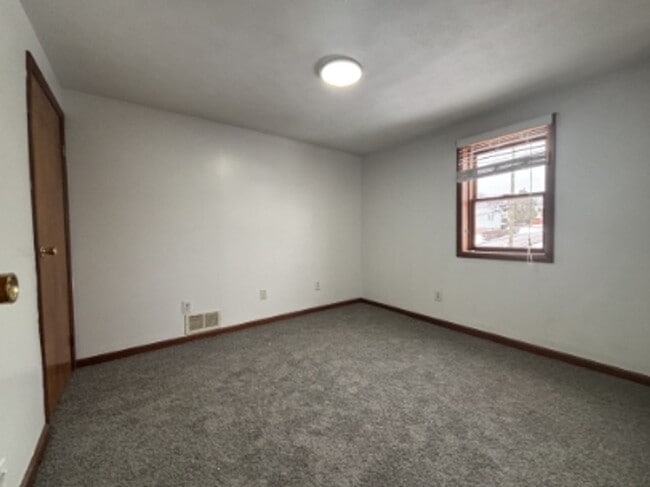 Photo - 2 bed/1 bath townhome 15025