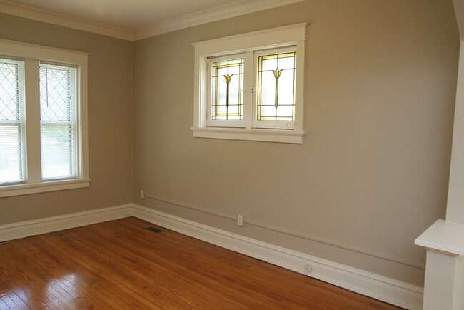 Photo - 2034 McCausland Ave Unit 2N