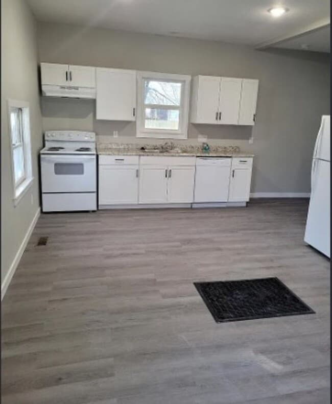 Photo - 1827 S Market St Unit A