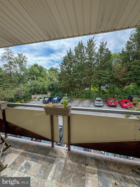Building Photo - 4720 Chevy Chase Dr Unit 203
