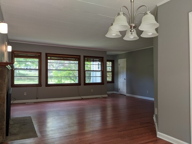 Photo - 3812 Thrall Dr