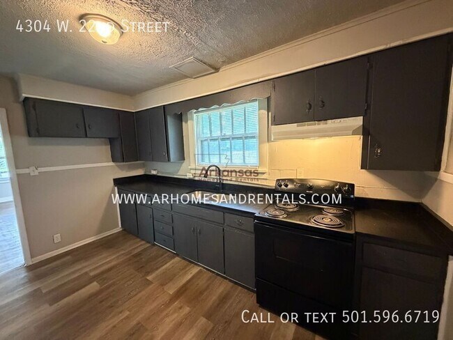 Photo - 4304 W 22nd St