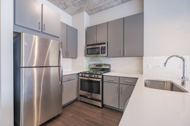 Photo - 815 S Clark St Apartment Unit 1607