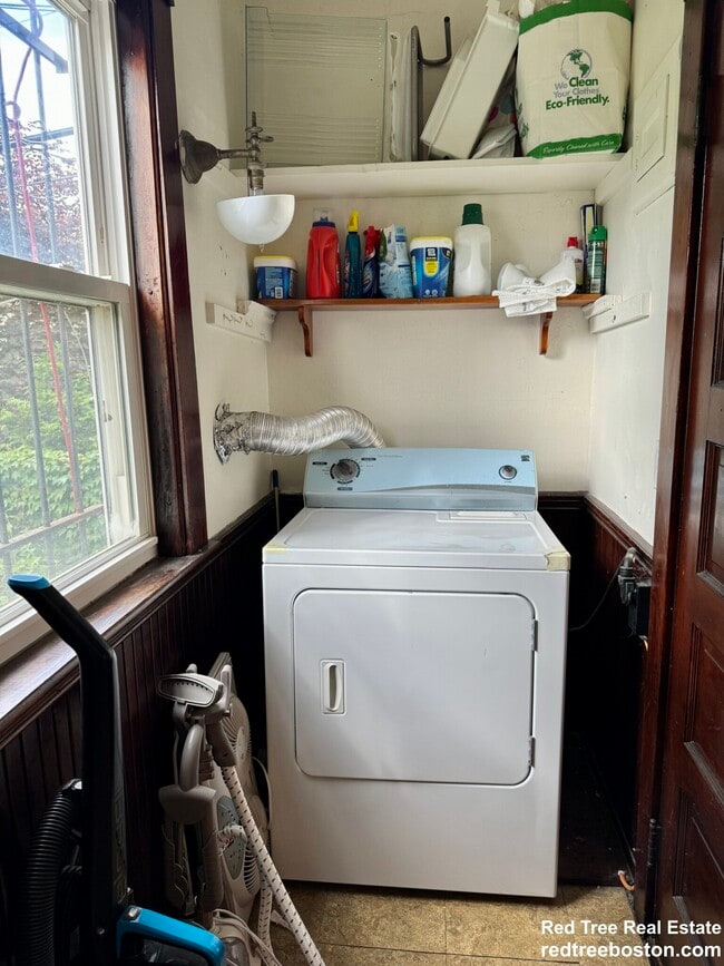 Photo - 5 Regent Cir