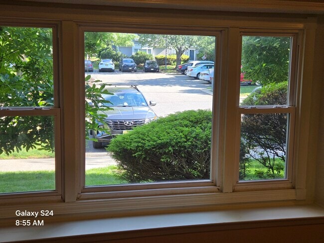 Photo - 19 Dallenbach Ln