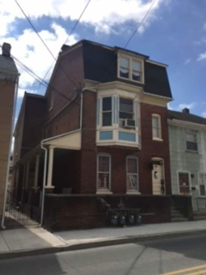 Photo - 654 W College Ave