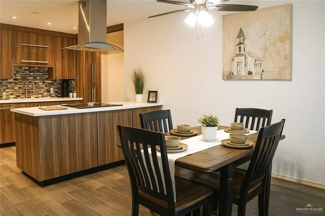 Photo - 17 Highland Park Ave