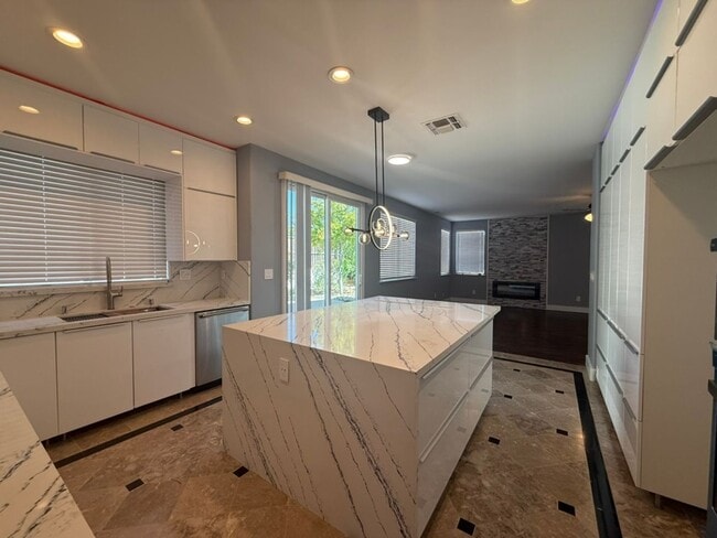 Photo - EPIC REA - Fully Renovated 5BR/3BA Home in...