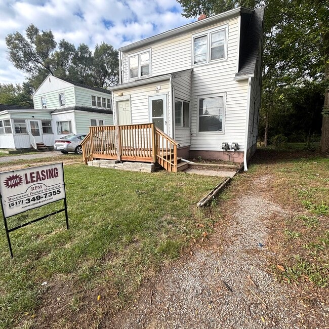 Building Photo - 312 S Rosemary St Unit 312