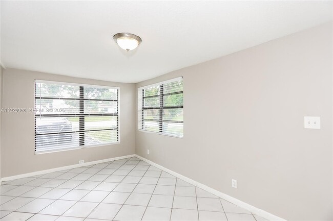 Photo - 1367 NE 27th St