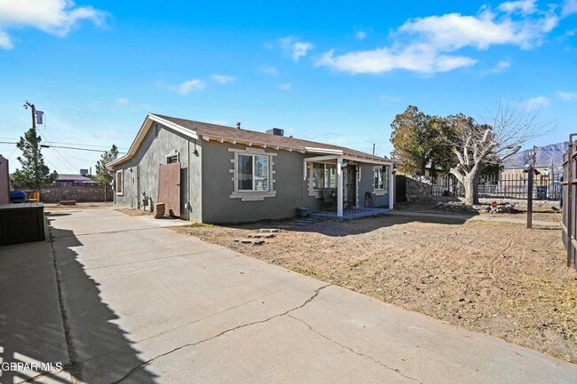 Photo - 4728 Sierra Madre Dr