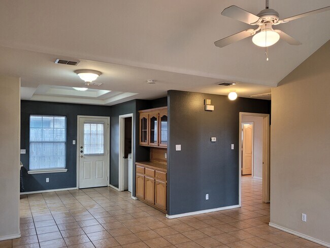 Photo - 2502 Cervantes Ave Unit 3