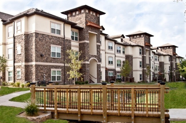 North Court Villas - North Court Villas Apartments