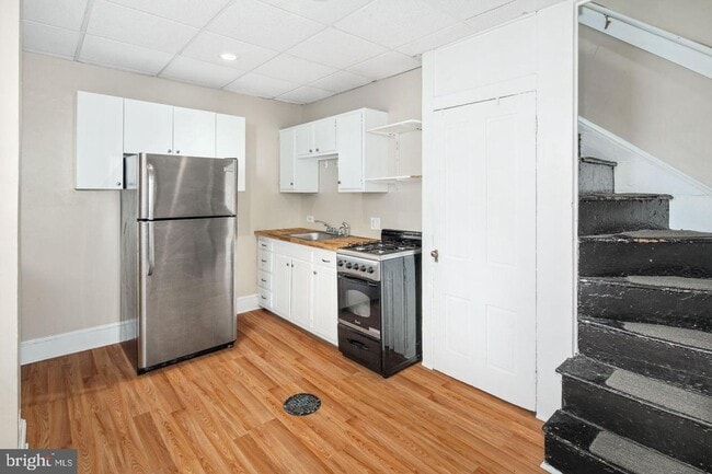Building Photo - Charming 2 Bedroom Townhome in Fishtown | Private Yard & Modern Updates